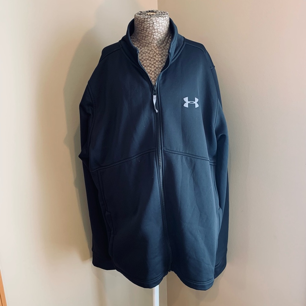 Under Armour Jacket‎